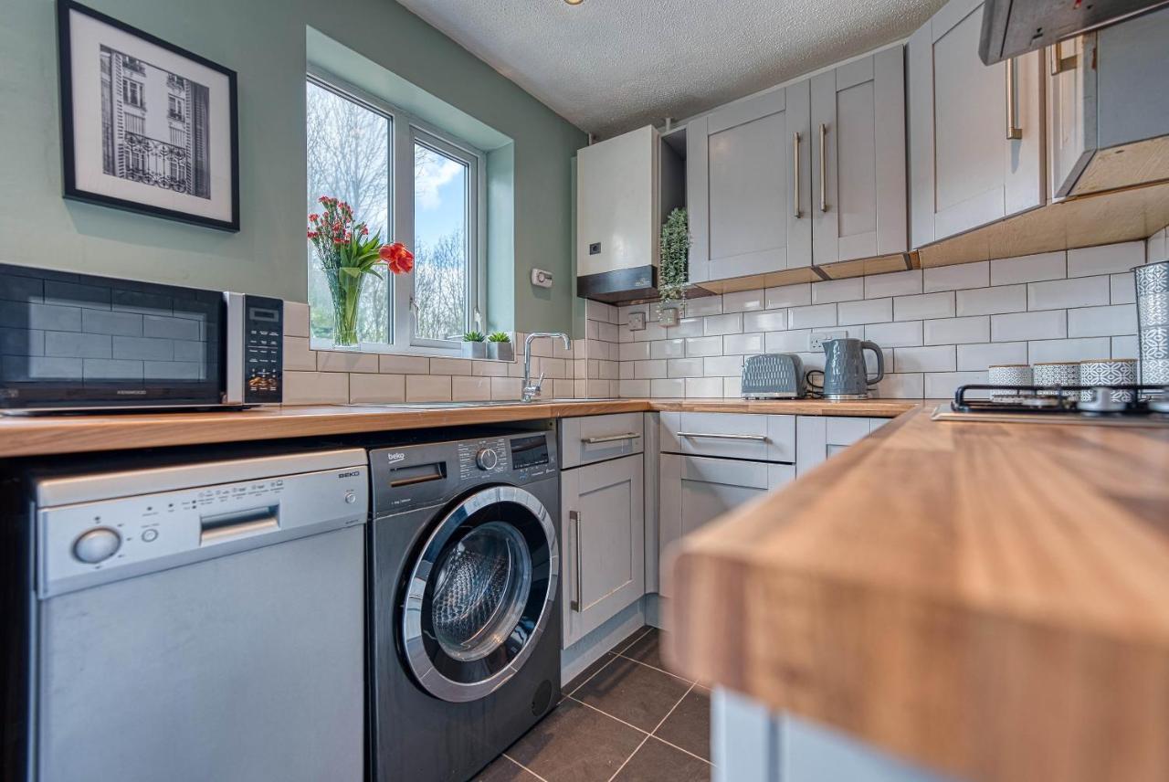 Capri 13 Sa - Contemporary 2 Bedroom House In Loughborough With Free Parking, Close To Loughborough University & M1 Motorway Exterior foto